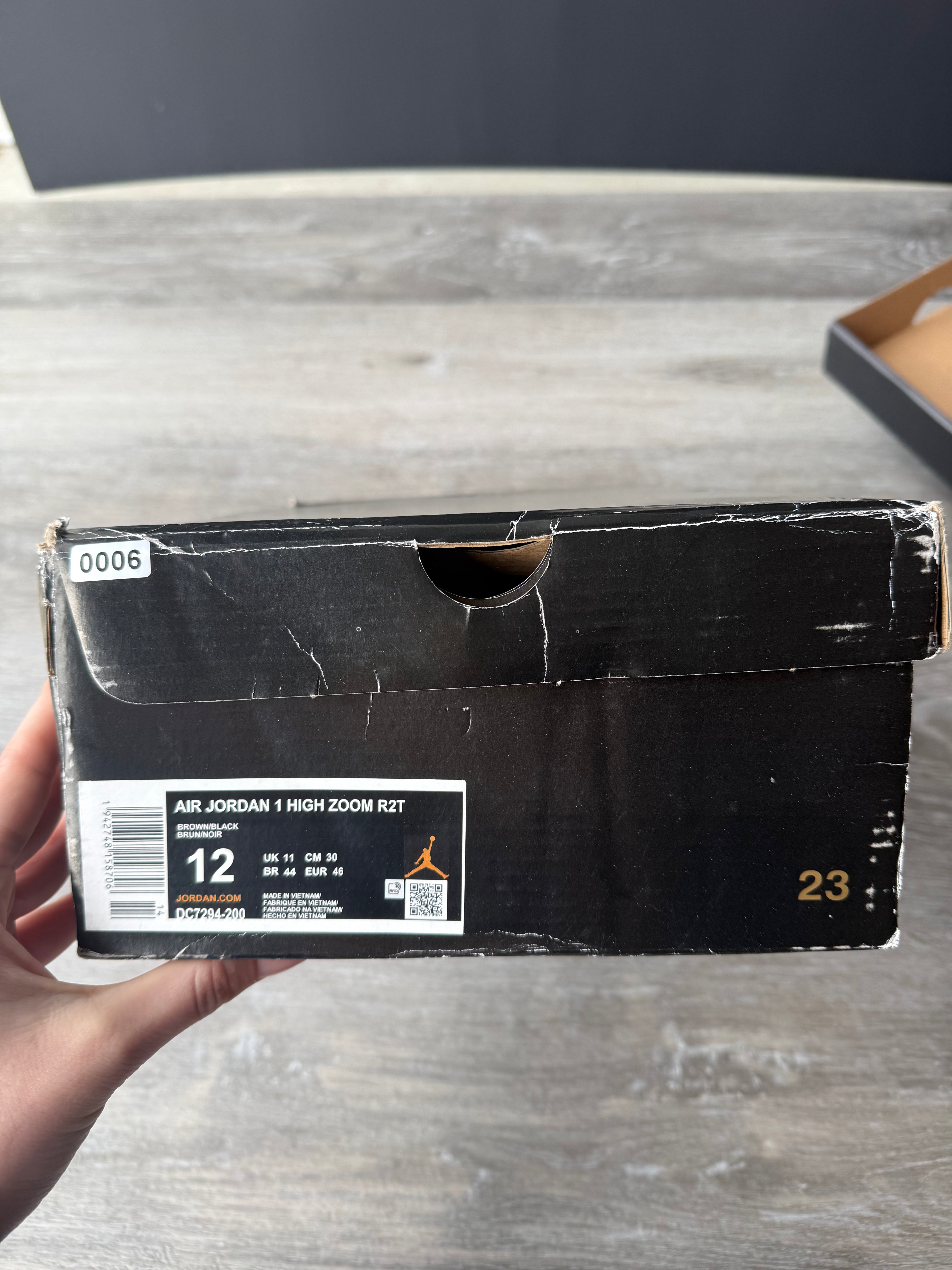 Nike Air Jordan 1 Mid SE 'Dark Chocolate' size 12