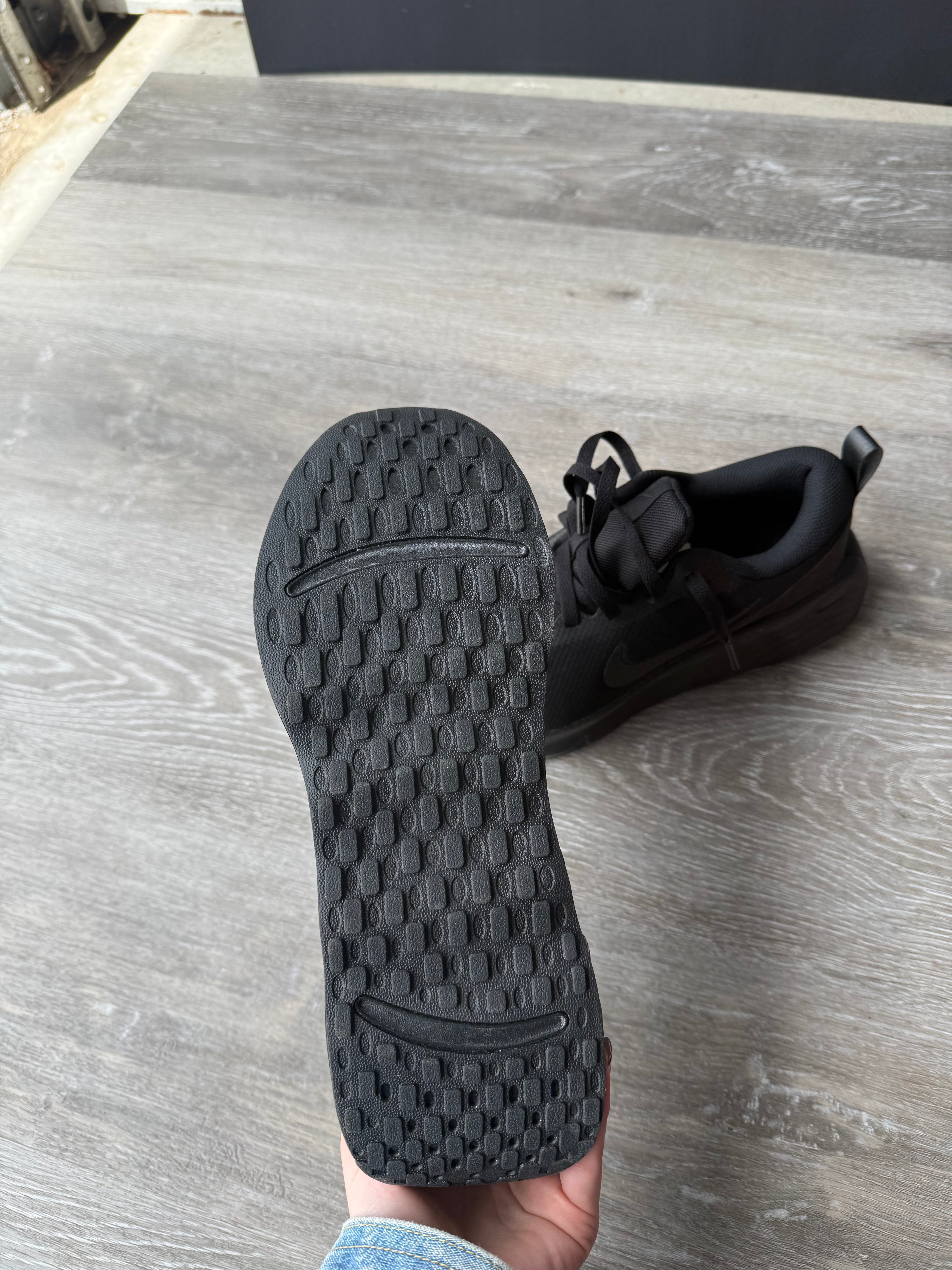Nike Men's Promina Shoes size 9