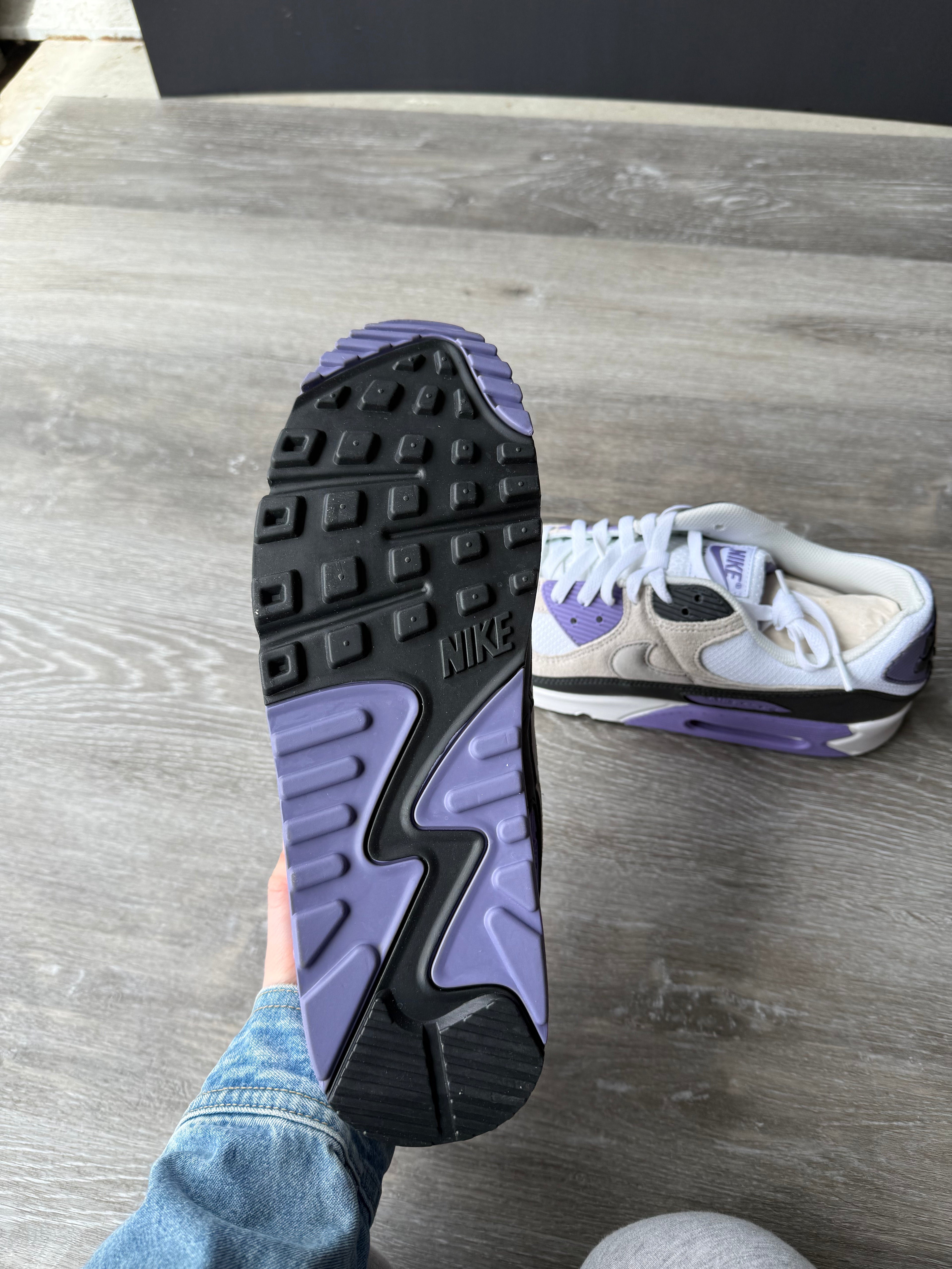 Nike Air Max 90 Dusty Amethyst size 11.5
