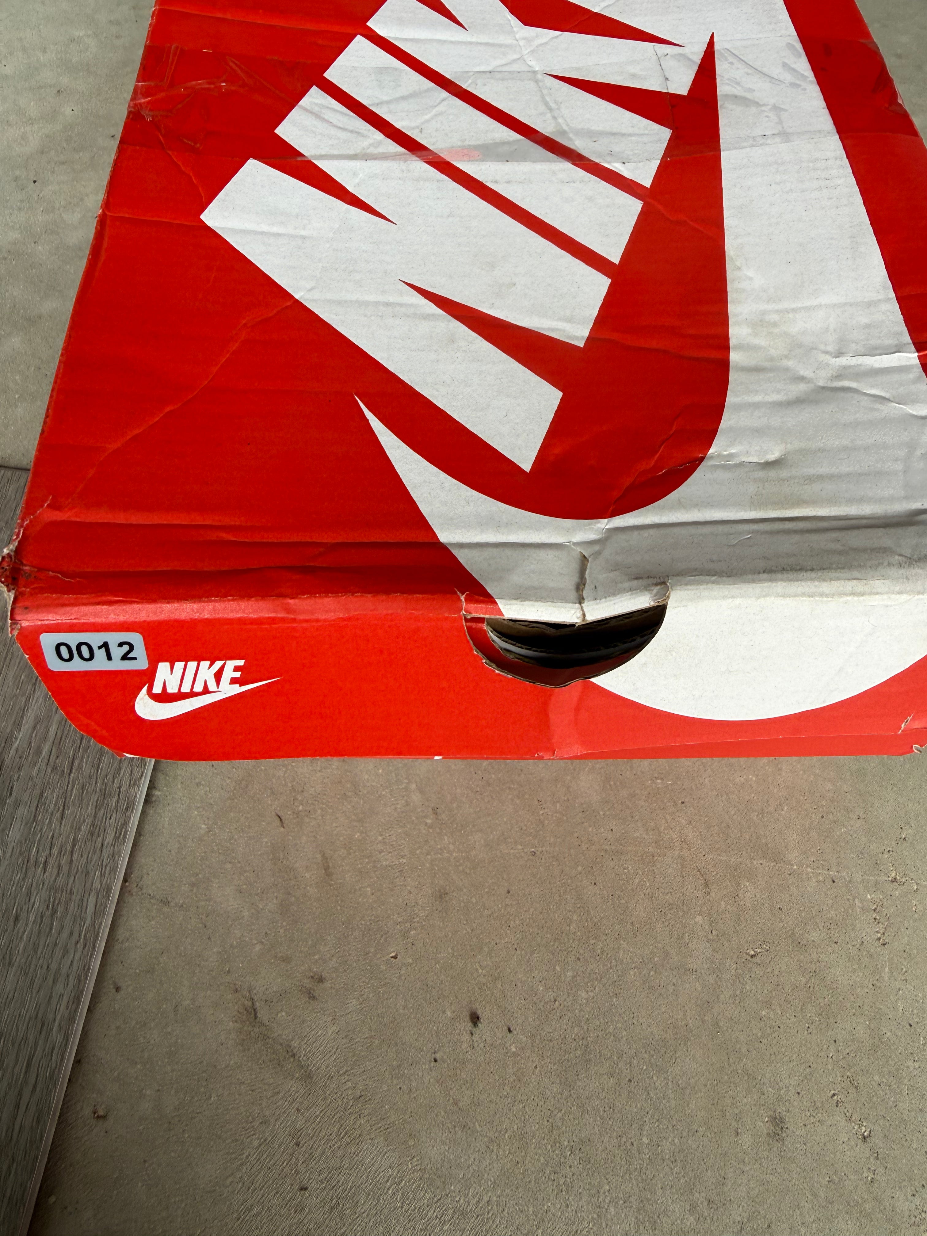 Nike Air Max 90 Dusty Amethyst size 11.5