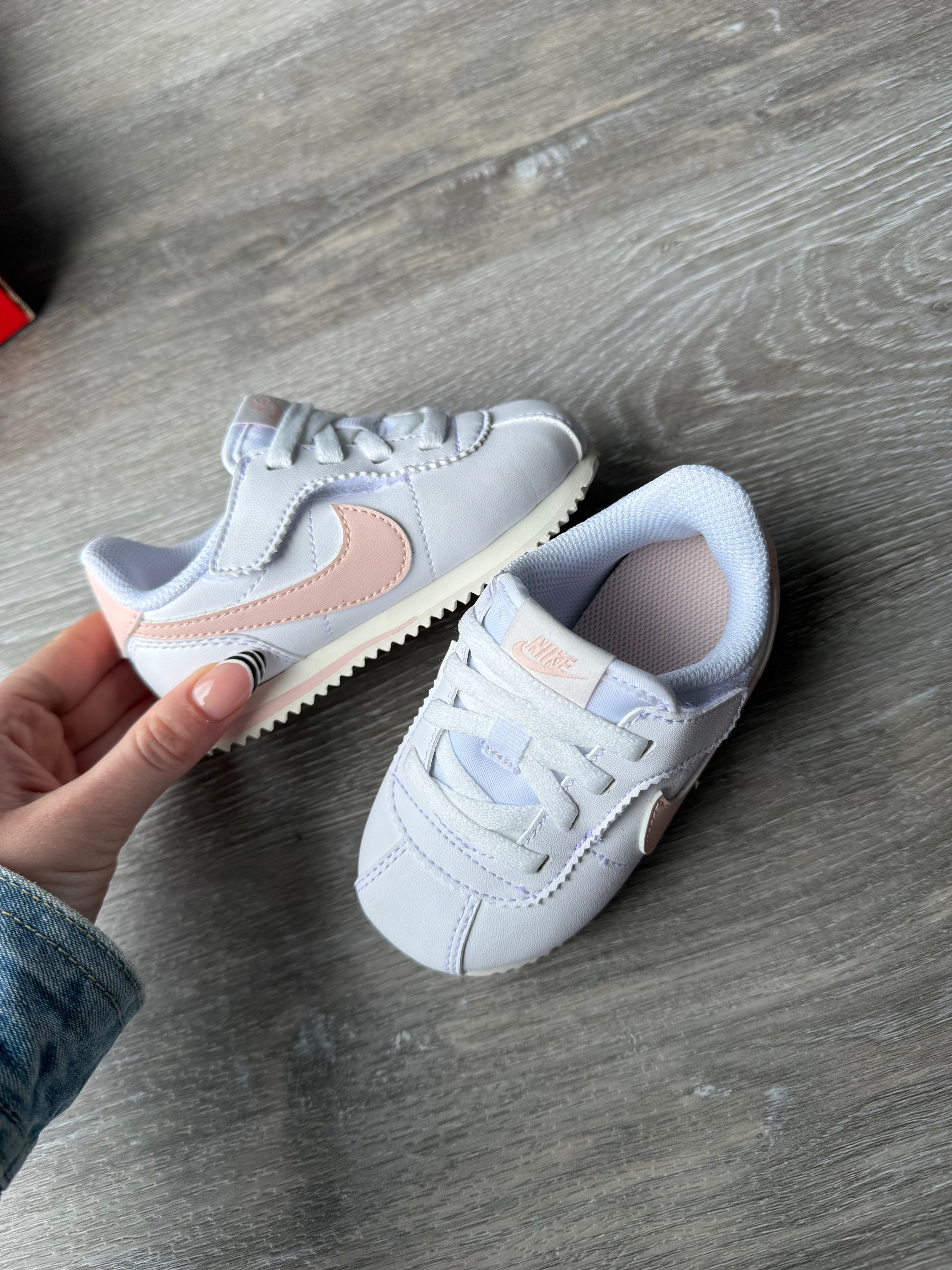 Nike Cortez EasyOn Toddler shoes size 7