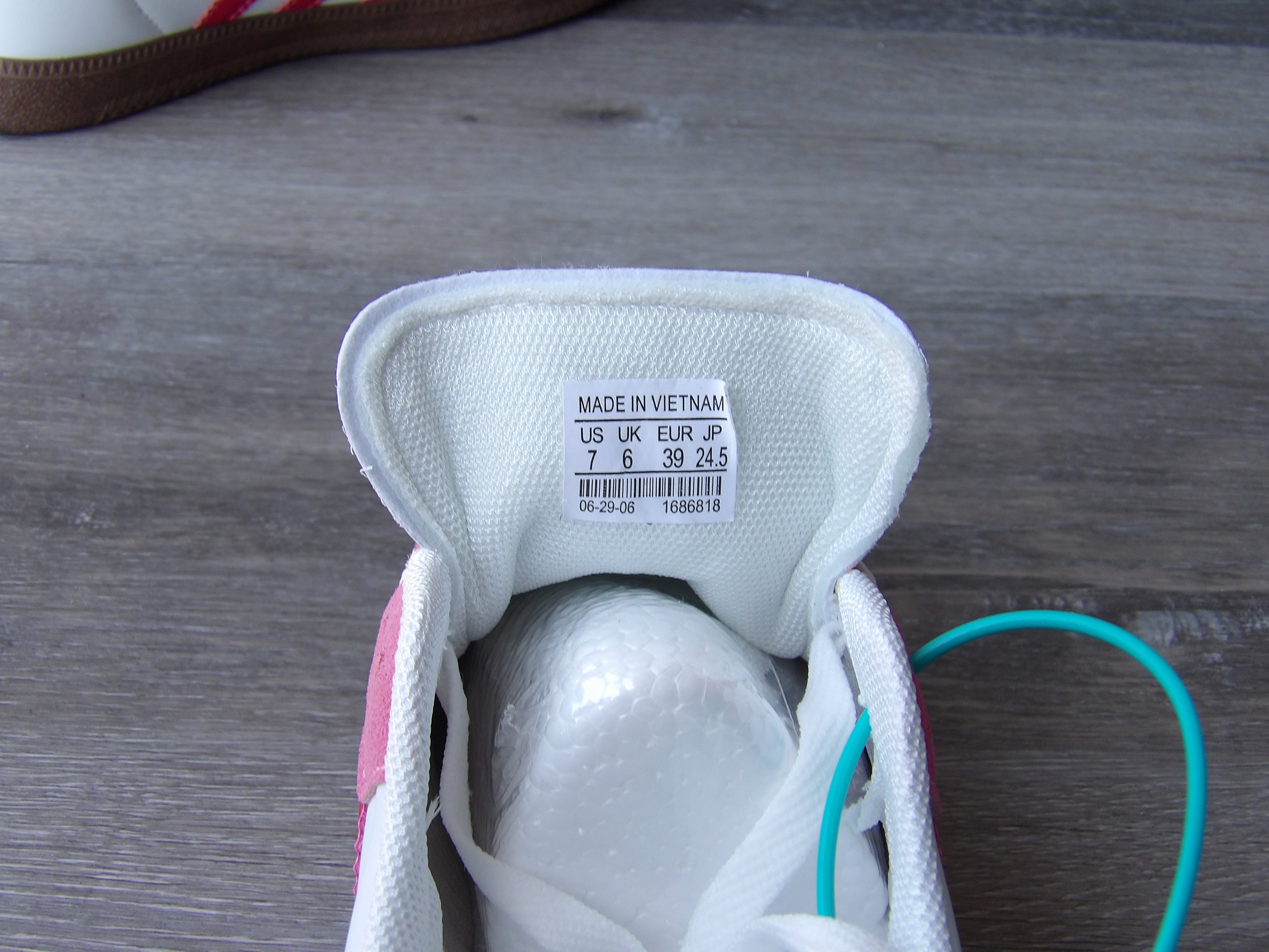 Adidas x Comme des Garçons Samba size 7