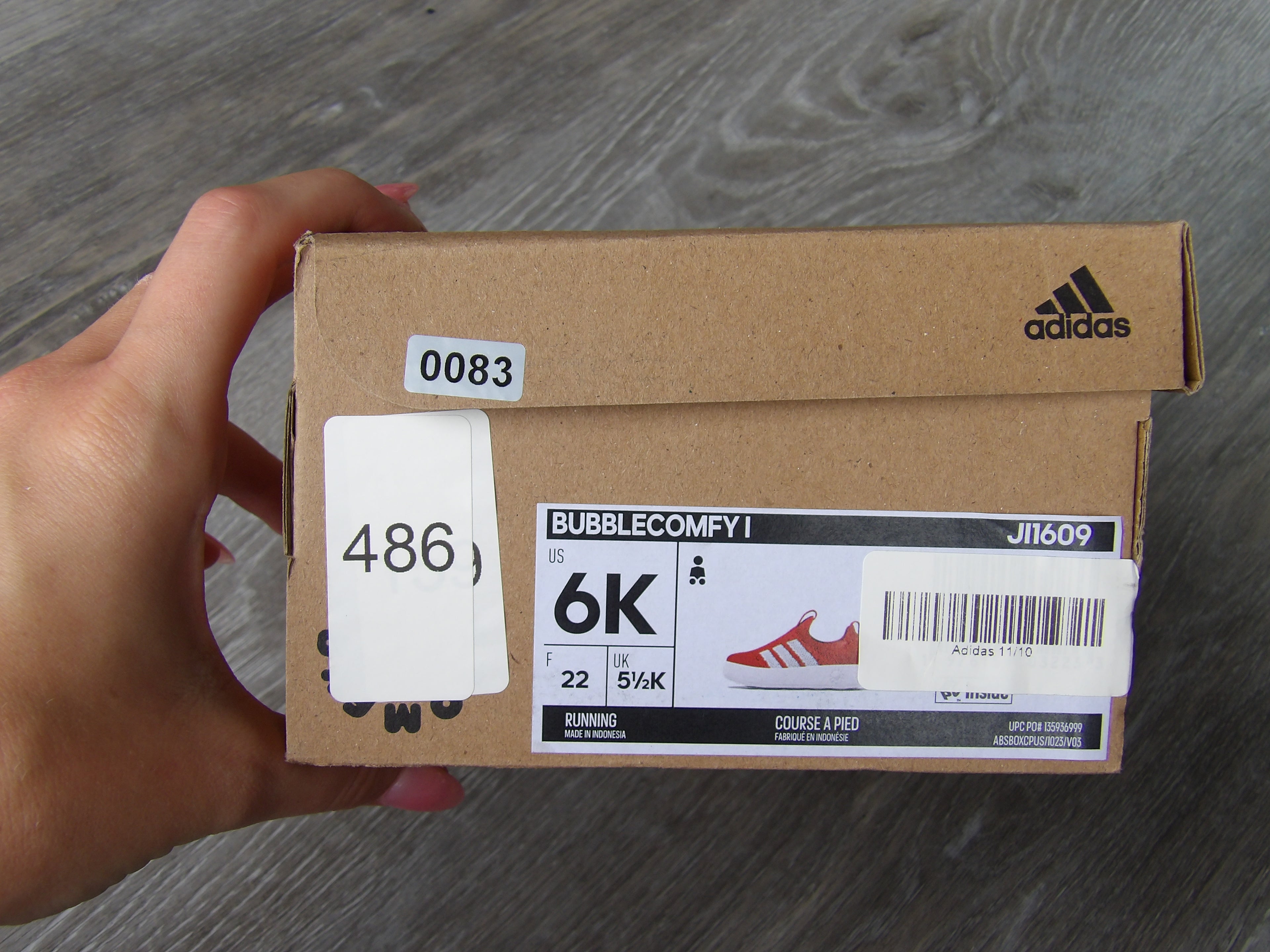 Adidas kids Bubblecomfy shoes size 6
