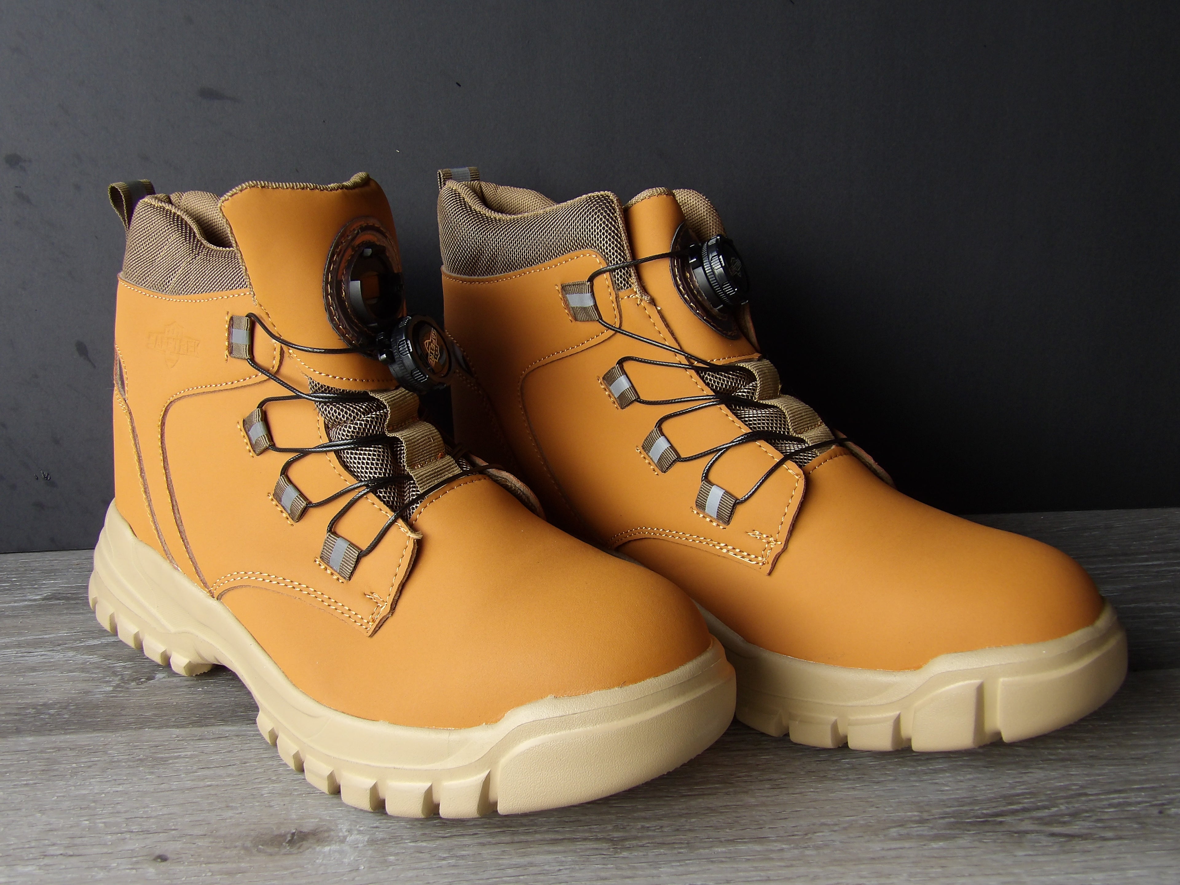 Safety Shoes high top safety work boots size 11