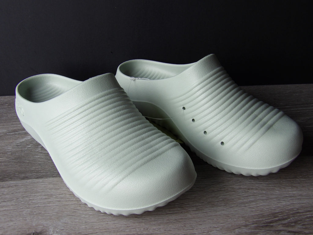 Ryka Women's Echo recovery clog shoes size 8