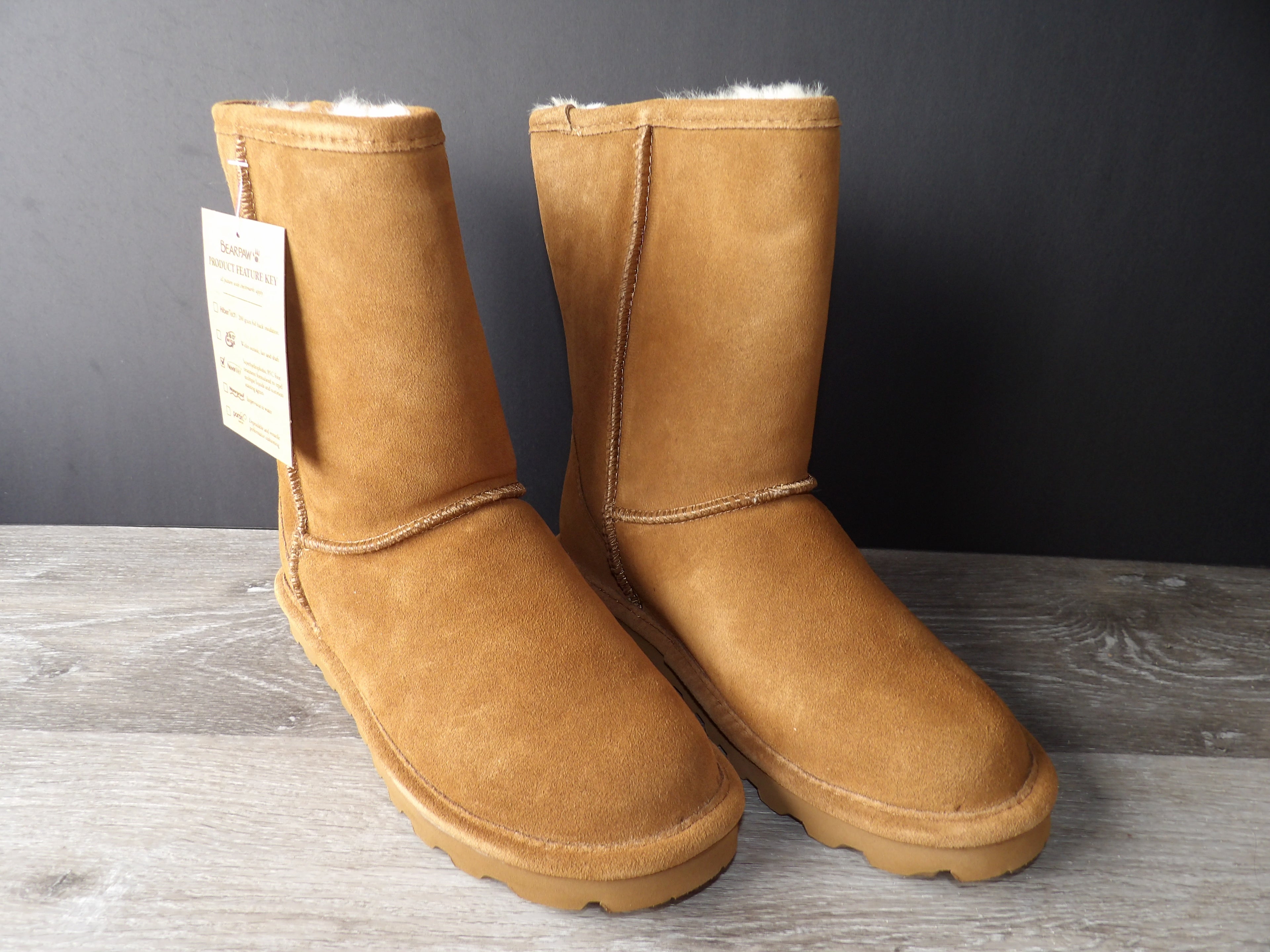 Bearpaw Elle Short Boots size 8