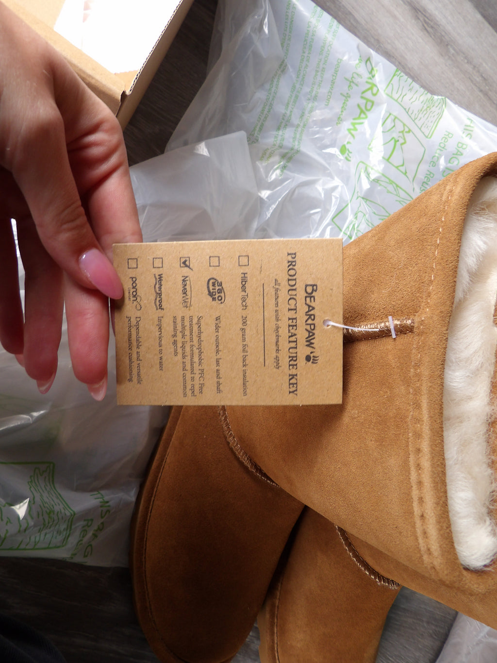 Bearpaw Elle Short Boots size 8