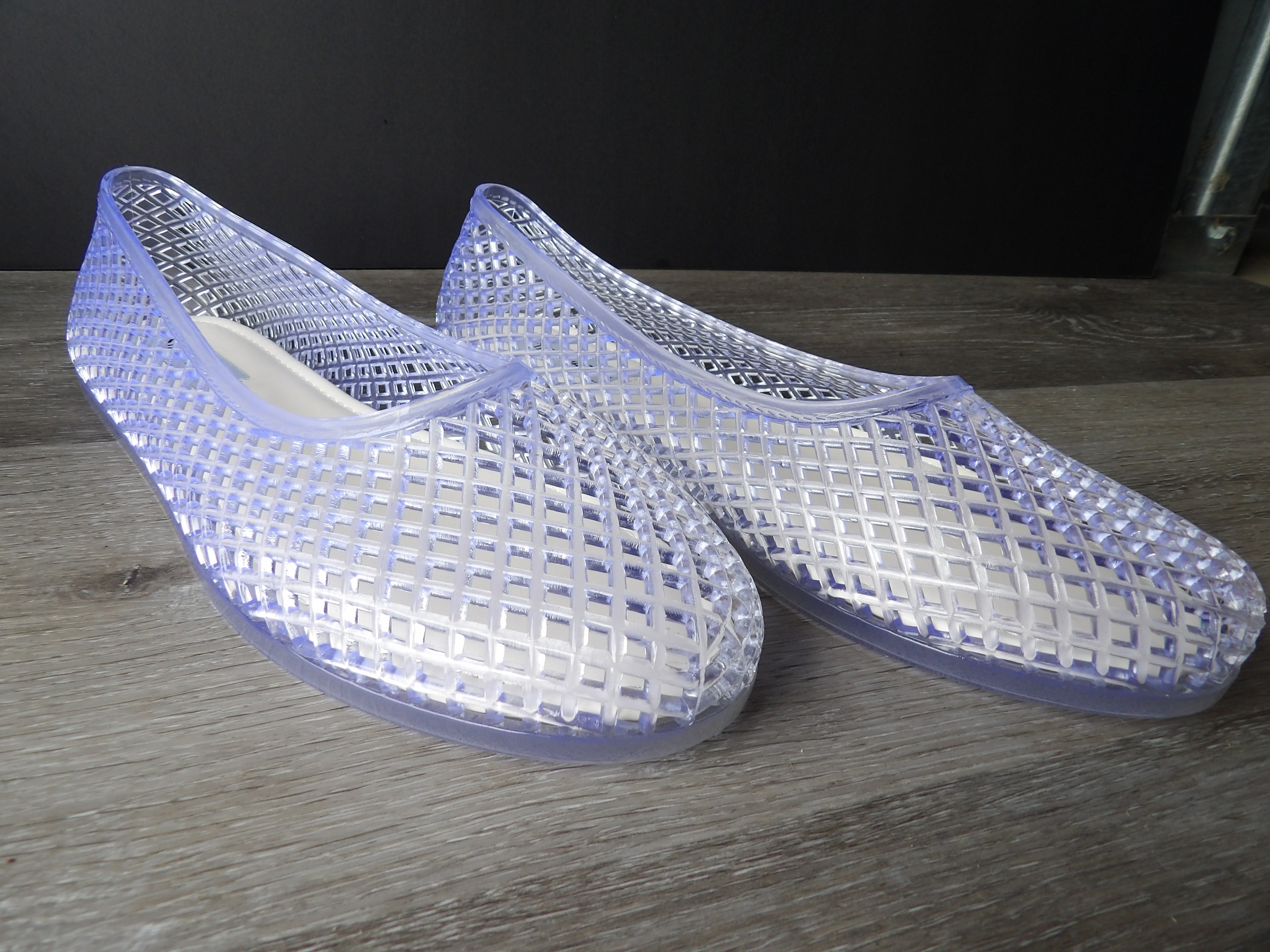 Steve Madden Womens Gyzmo Perforated Jelly Flat Shoe size 9