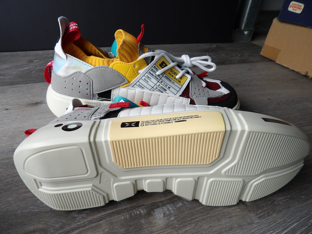 Li-ning essence two series size 8.5