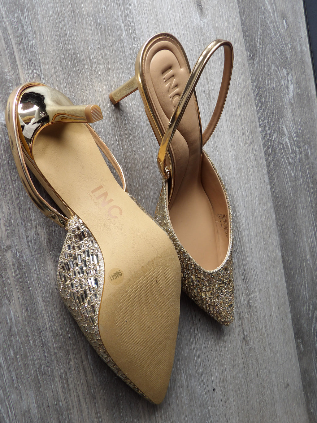 I.N.C. Internrational Concepts Womens Geosepa Halter Pumps size 9.5