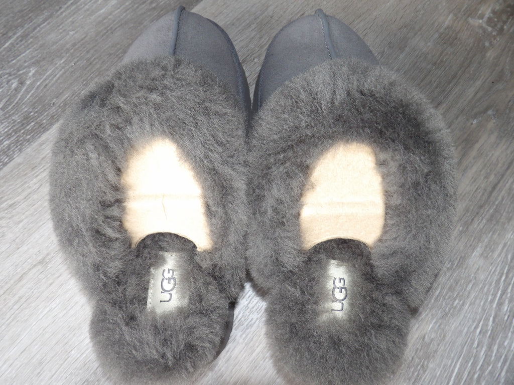 Ugg Disquette Womens Slippers size 9