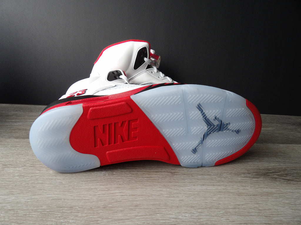 Nike Air Jordan 5 Retro "Fire Red" Sneakers size 8.5