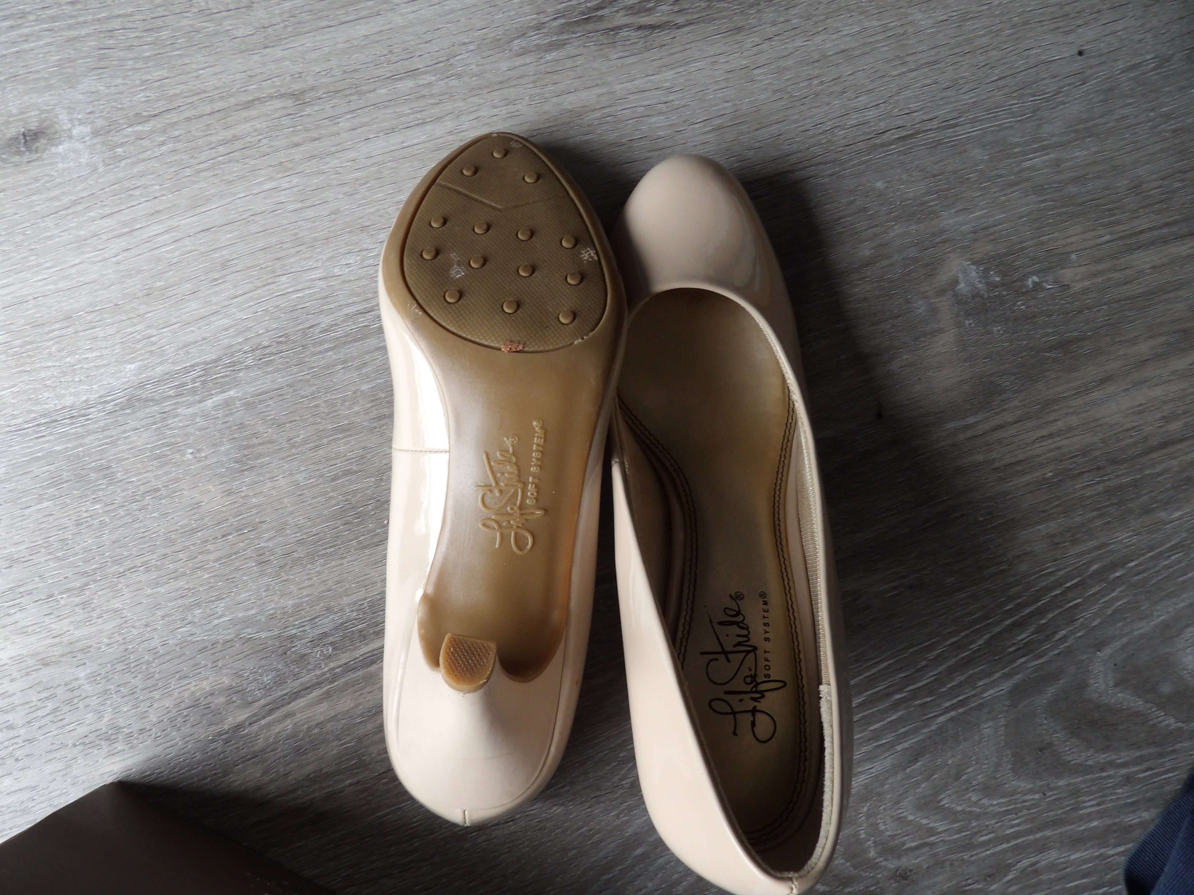 LifeStride Pumps size 7