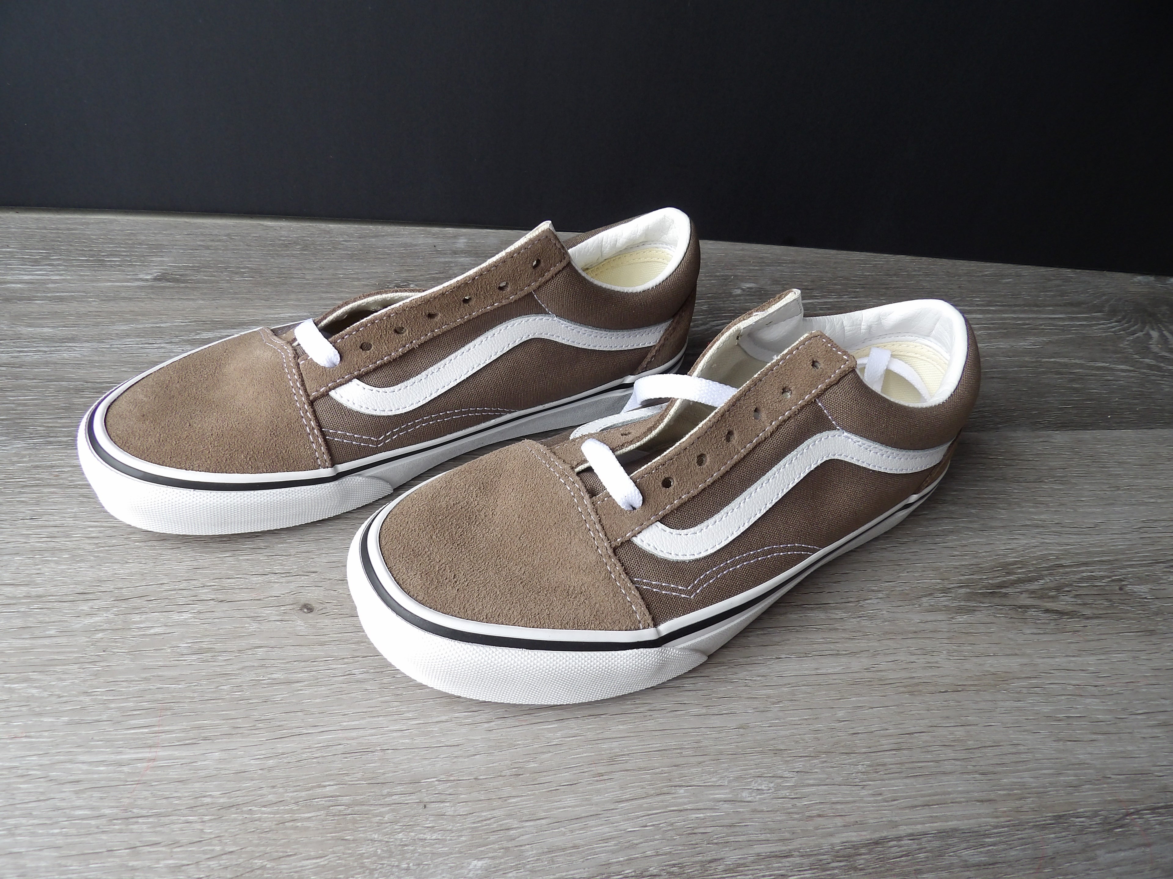 Vans Old Skool Sneakers size 6