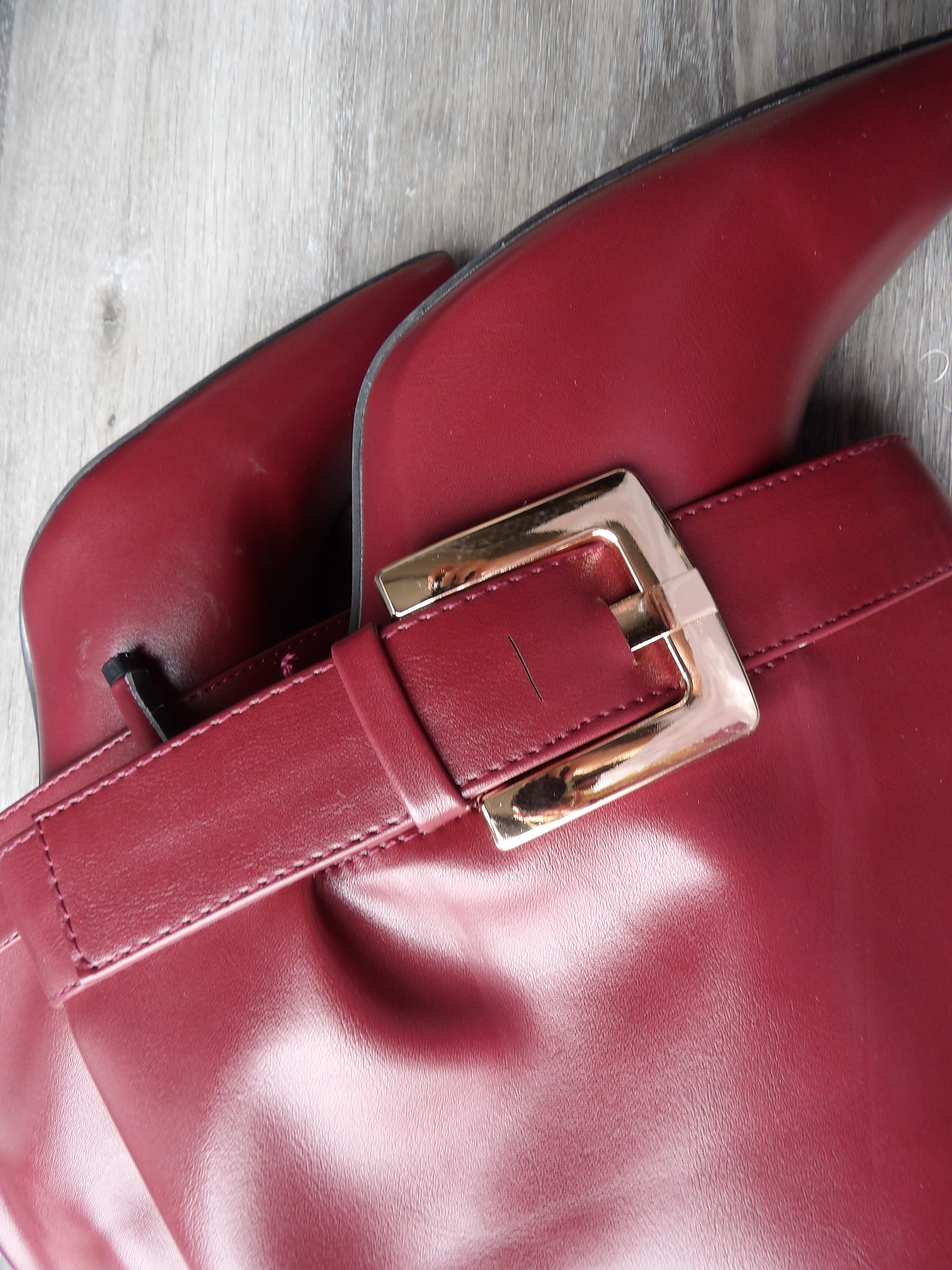 Gisel Moire Samantha Buckle-Detail Inspired Slouch Boots size 9.5