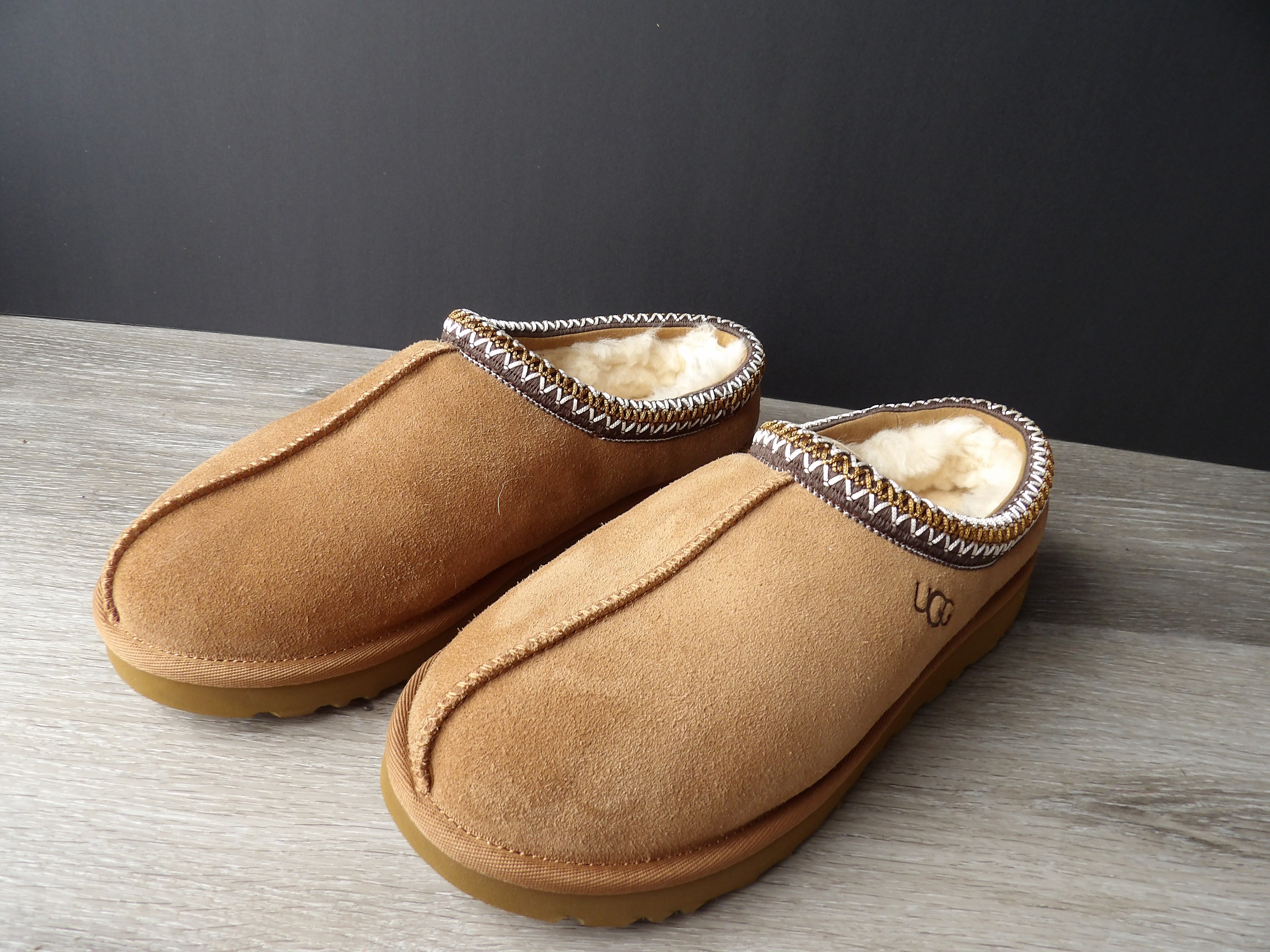 Ugg Womens Tasman Slippers size 10