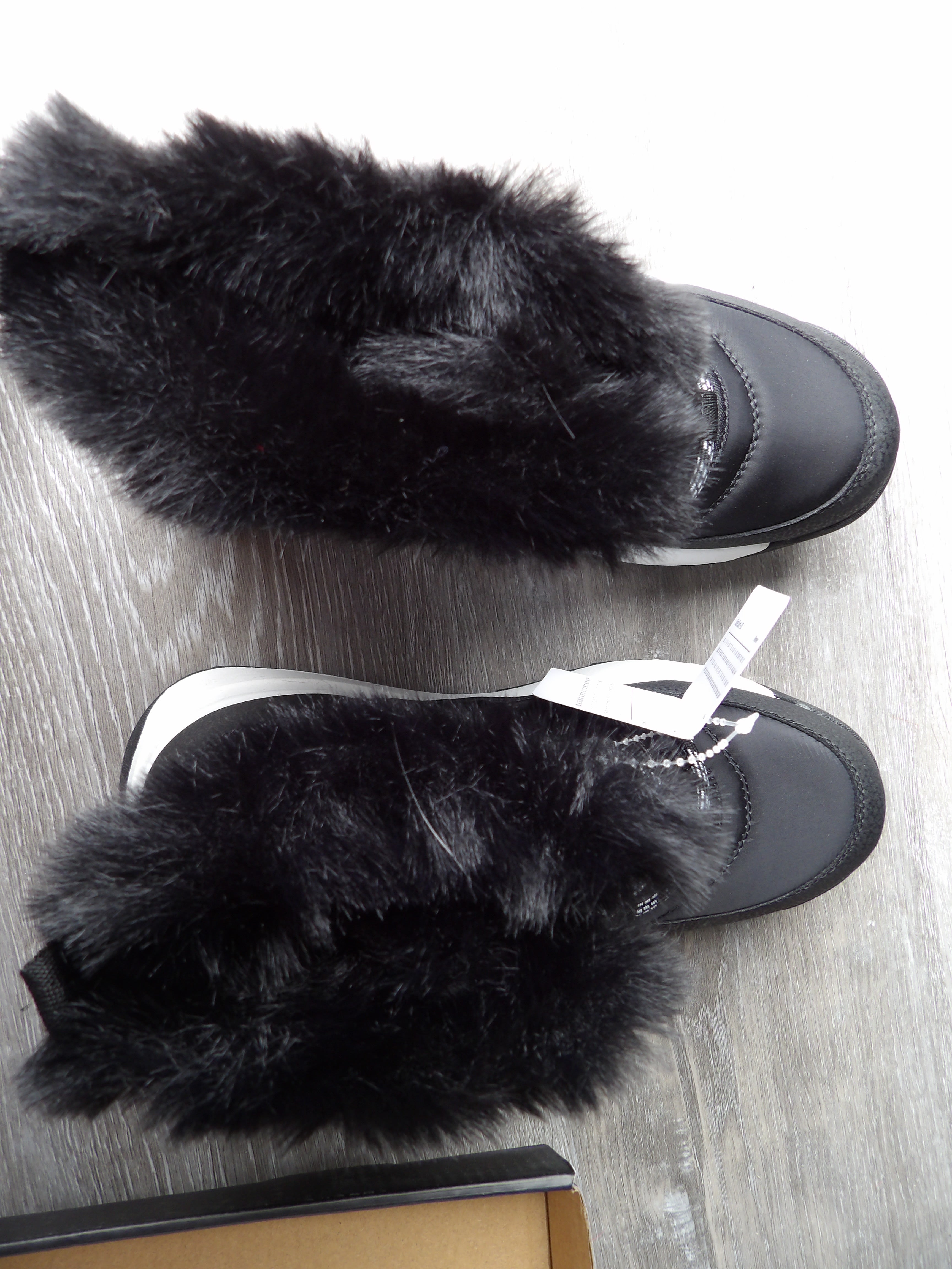 AIRHAS Womens Snow boots size 7.5