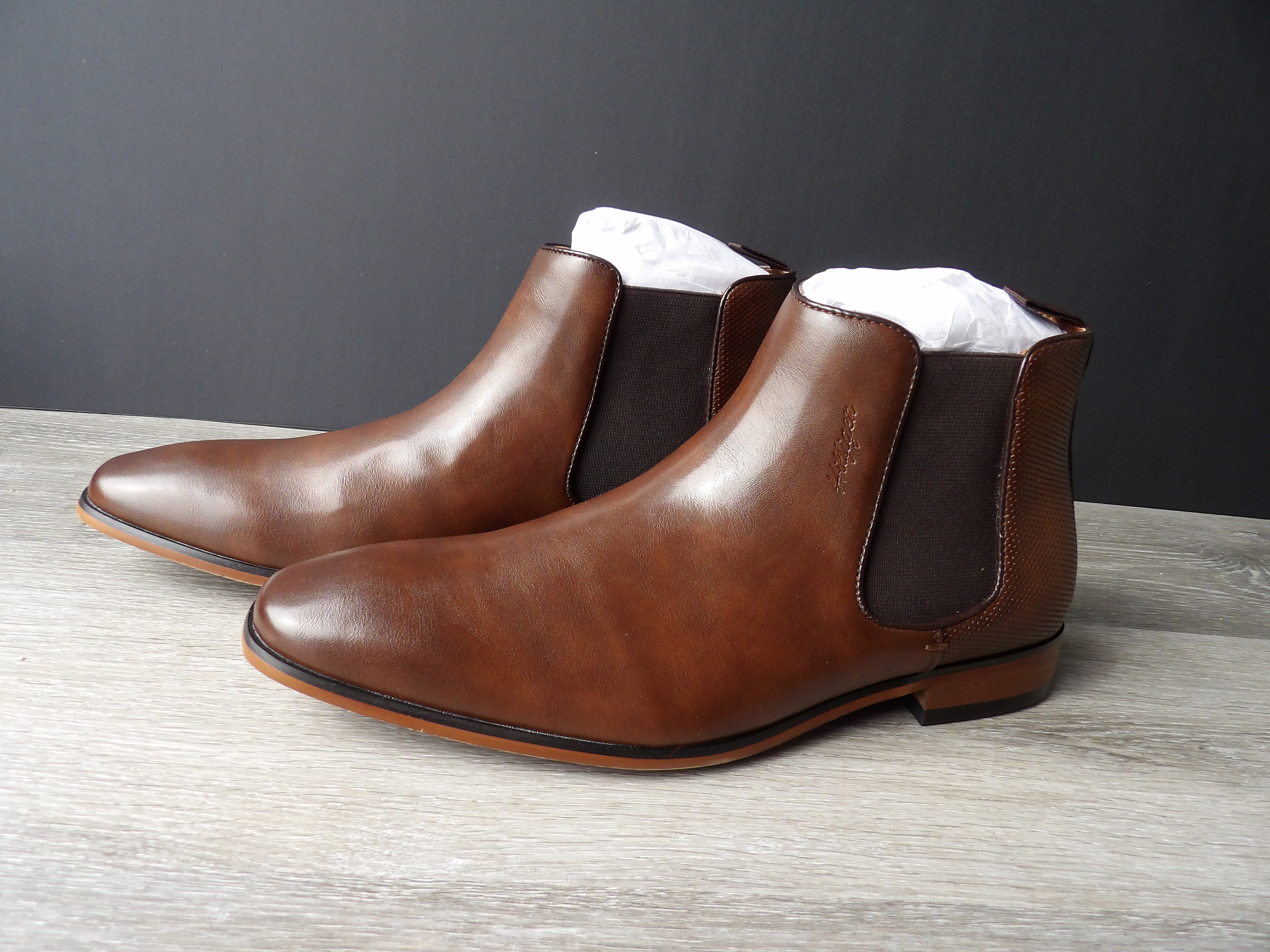 Tommy Hilfiger Sesame Chelsea dress boot size 10.5