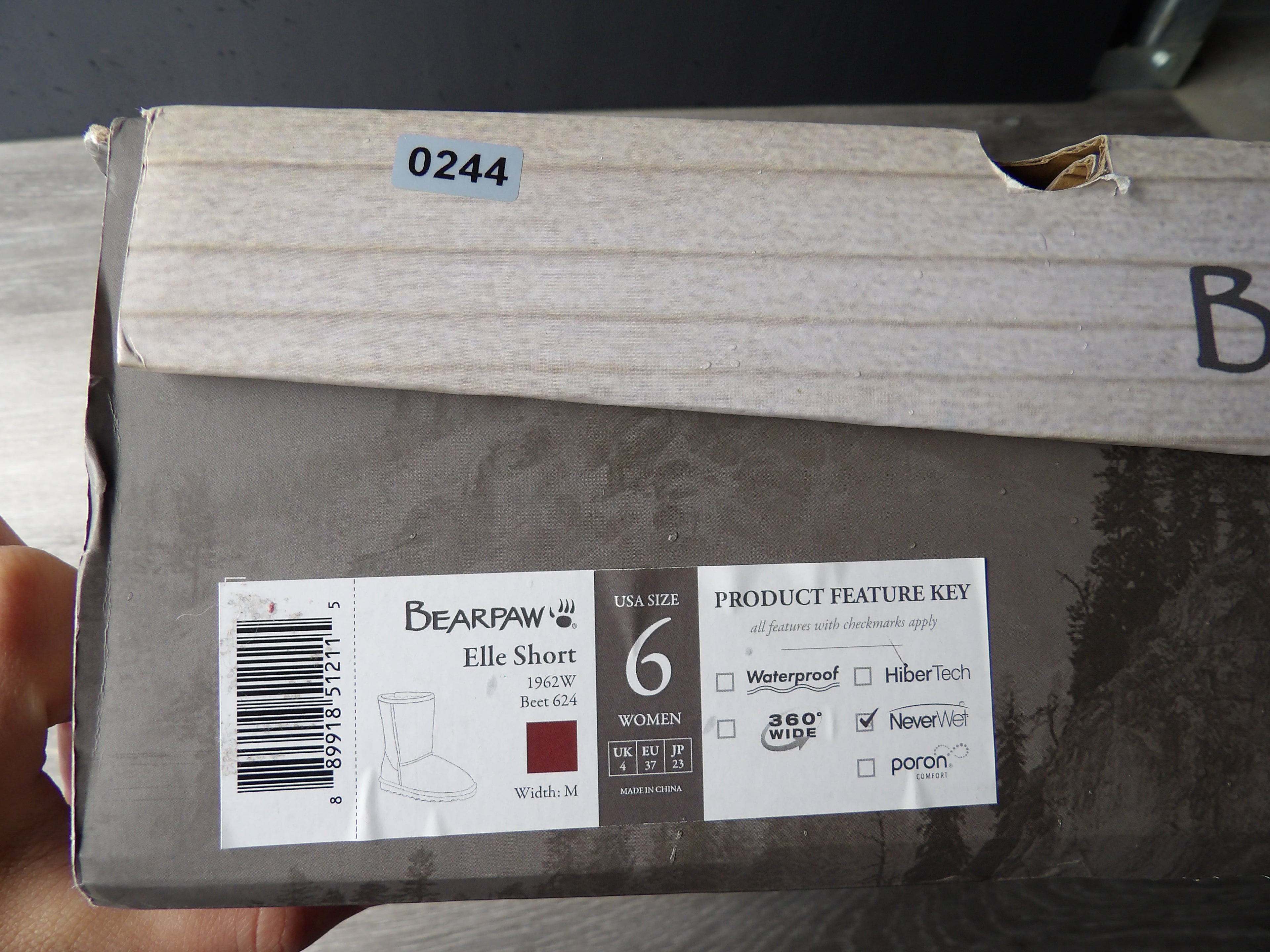 Bearpaw Boots Size 6