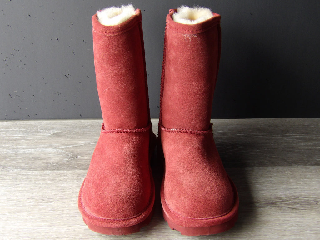 Bearpaw Boots Size 6