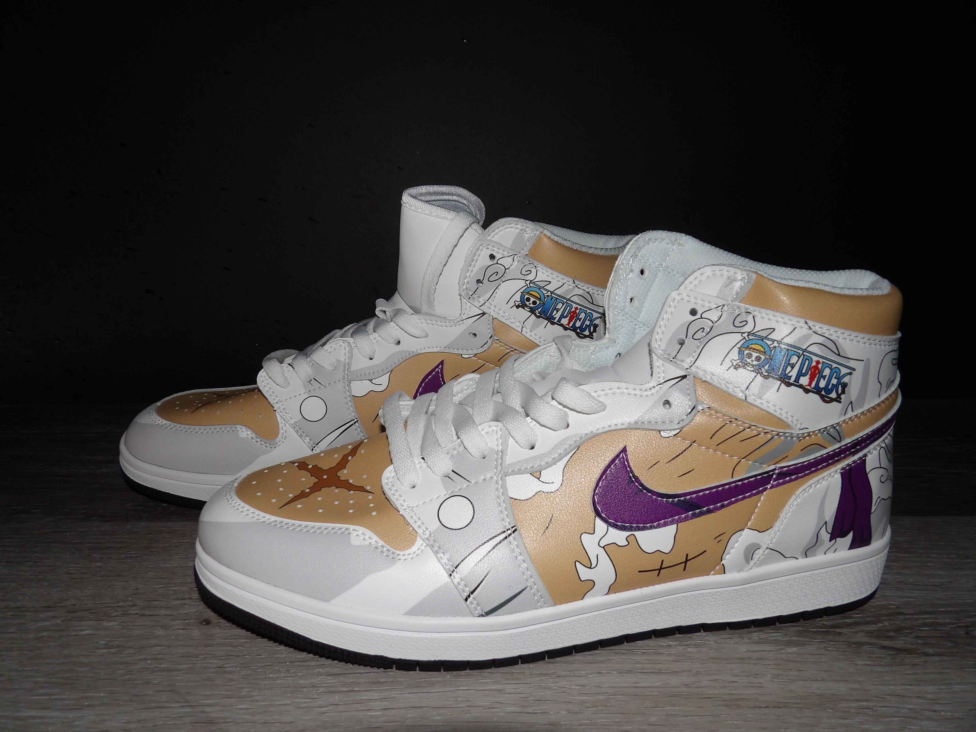 Nike low-top sneakers with design size 47