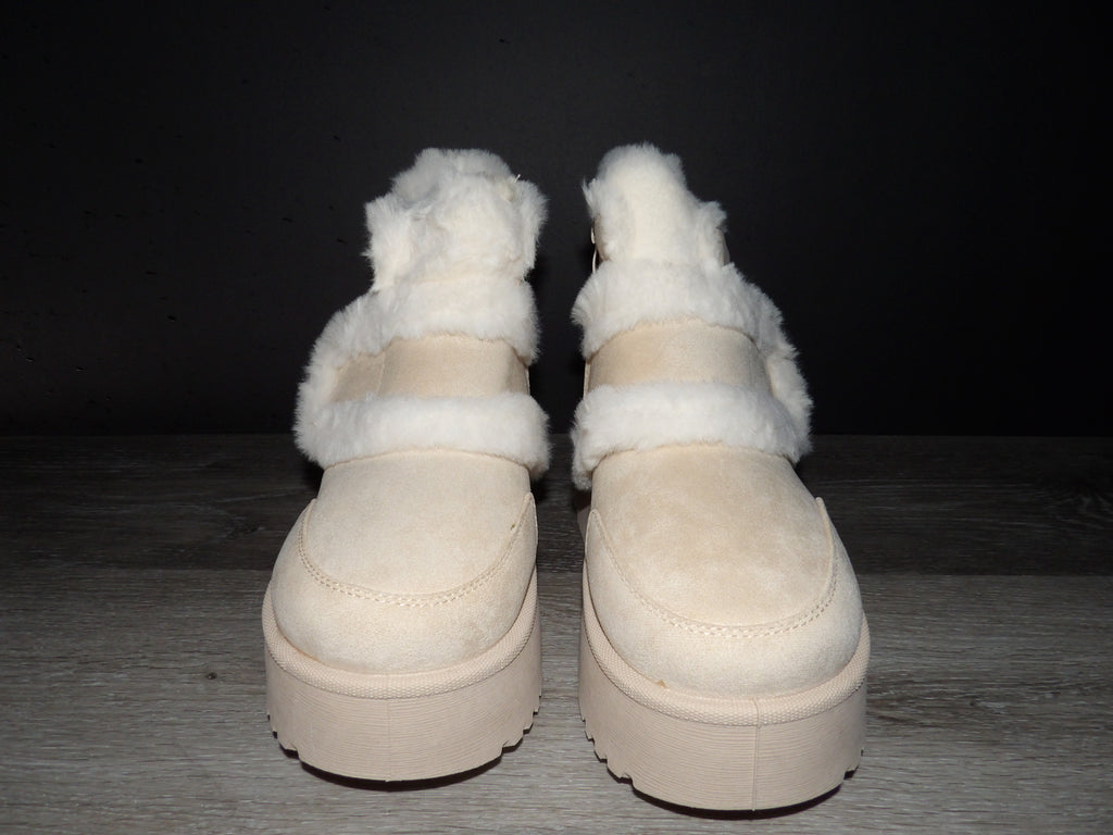 Goldnut furry winter platform boots for women size 9