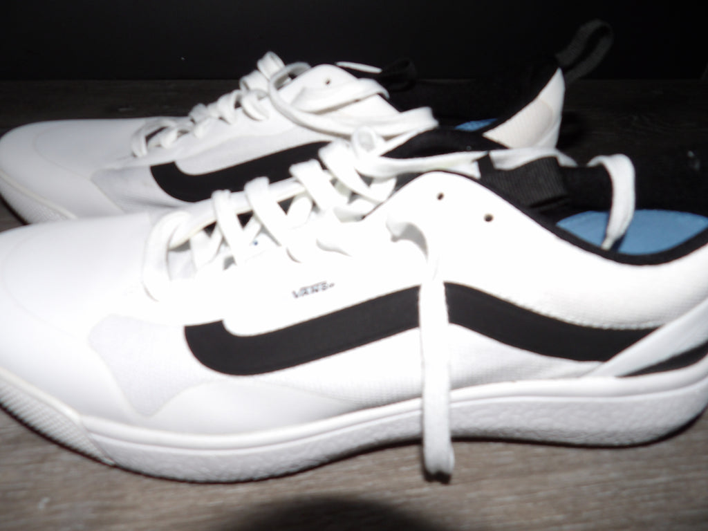 Vans UltraRange EXO Size 10
