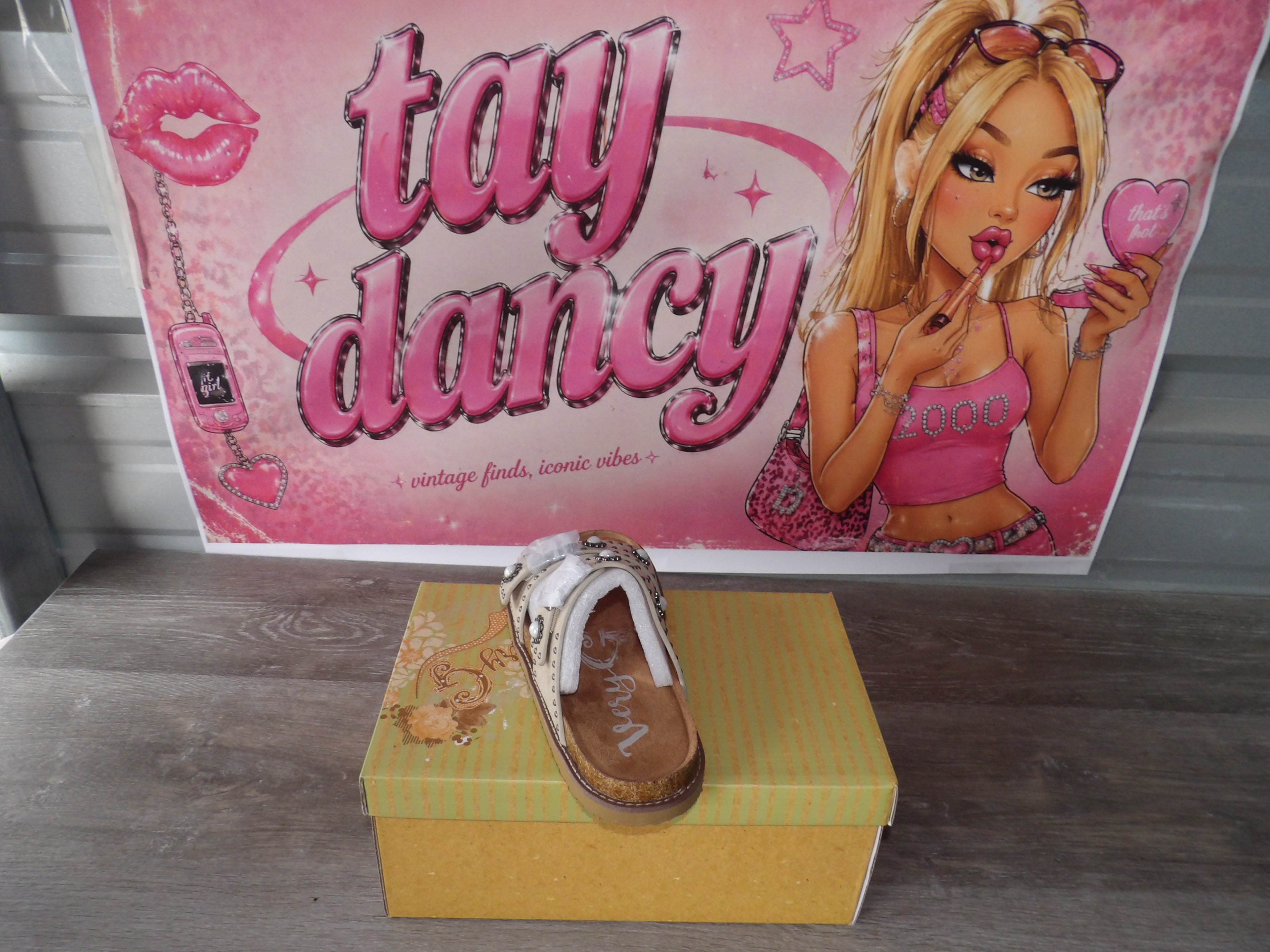 Very G Connie - Concho Sandals (Size US 8)